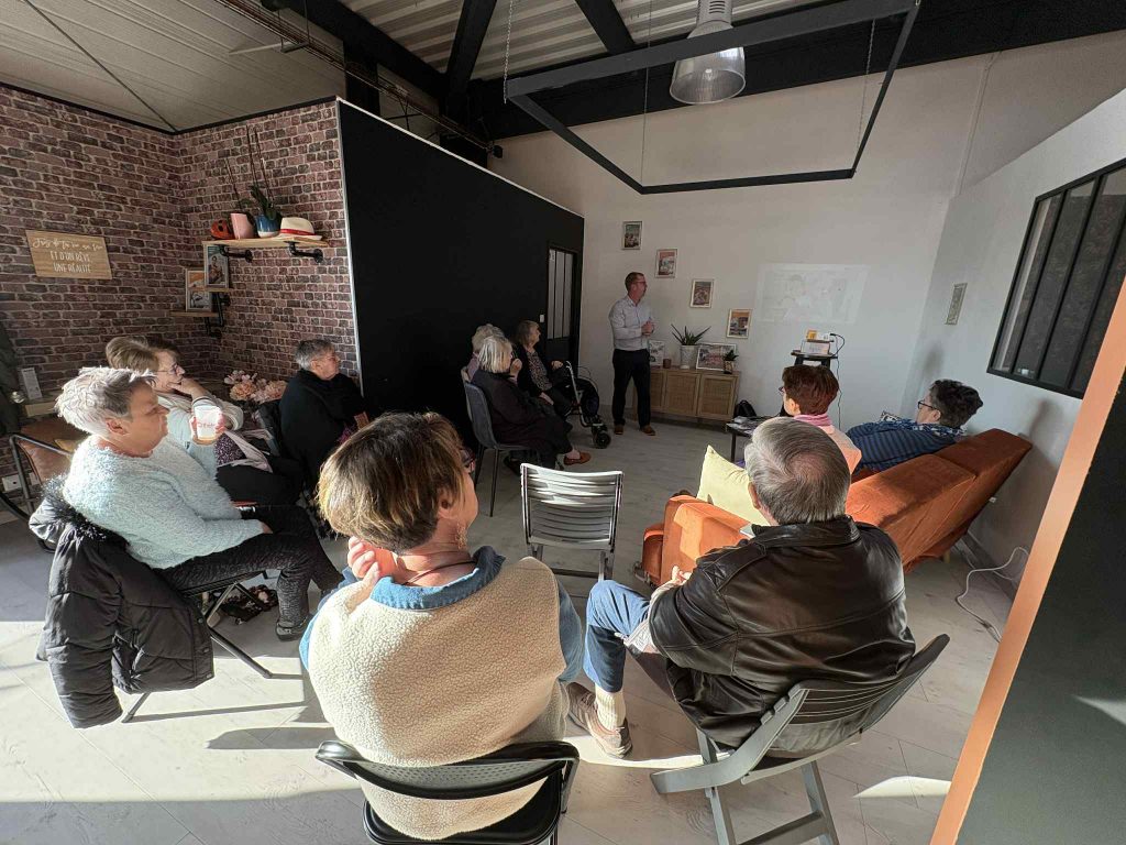 Des résidents participent à une session d'animation avec Gena-App