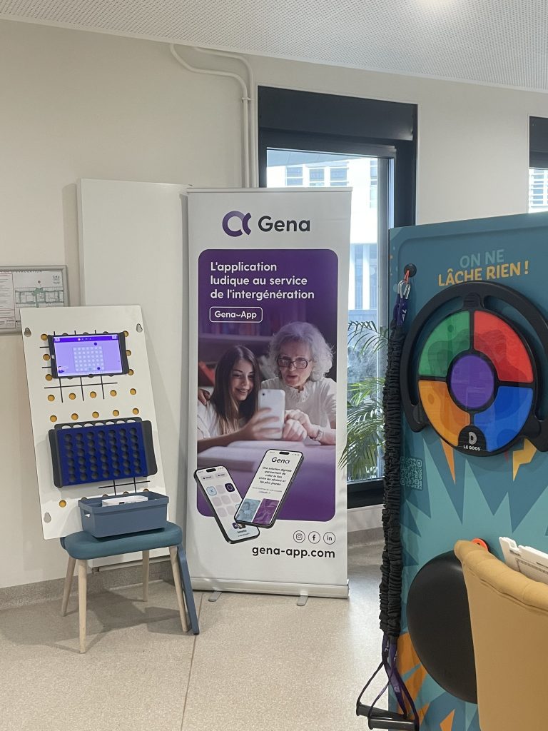 Gena et Ludhealth devant la station4